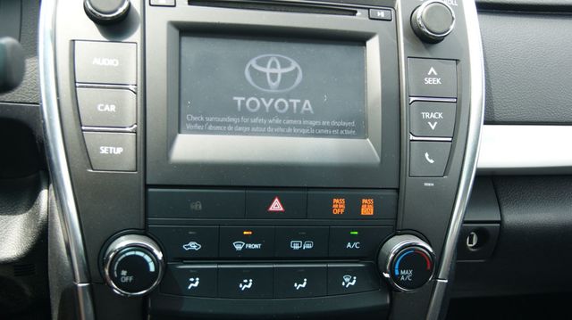 2016 Toyota Camry 3 MONTH WARRANTY , JUST SERVICED , VERY CLEAN INSIDE AND OUT  - 23017610 - 13