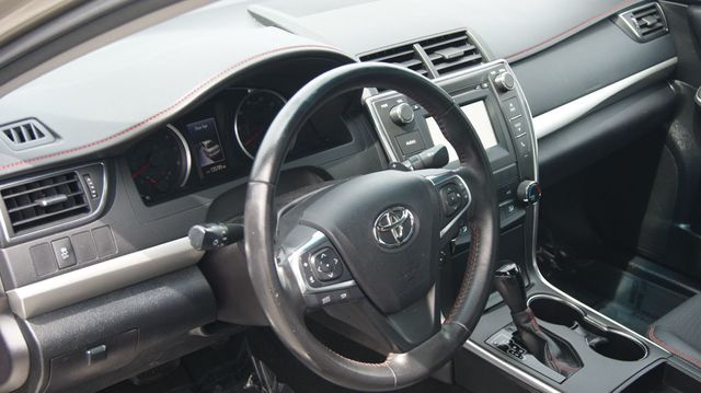 2016 Toyota Camry 3 MONTH WARRANTY , JUST SERVICED , VERY CLEAN INSIDE AND OUT  - 23017610 - 25