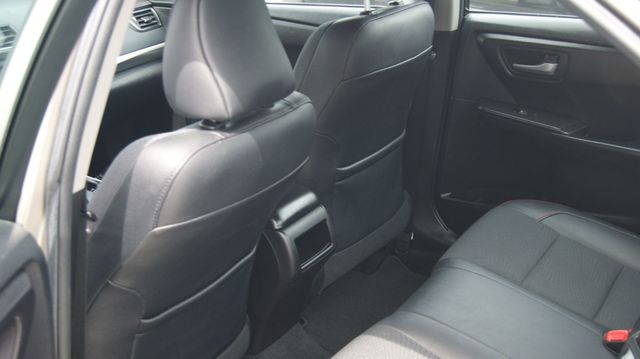 2016 Toyota Camry 3 MONTH WARRANTY , JUST SERVICED , VERY CLEAN INSIDE AND OUT  - 23017610 - 31