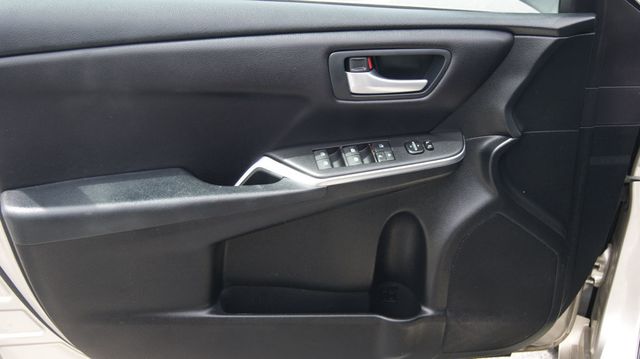 2016 Toyota Camry 3 MONTH WARRANTY , JUST SERVICED , VERY CLEAN INSIDE AND OUT  - 23017610 - 35