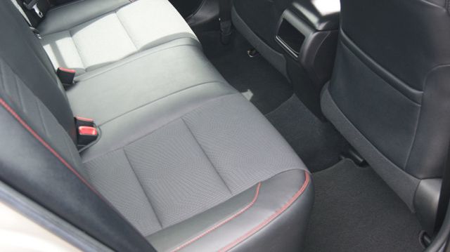 2016 Toyota Camry 3 MONTH WARRANTY , JUST SERVICED , VERY CLEAN INSIDE AND OUT  - 23017610 - 39
