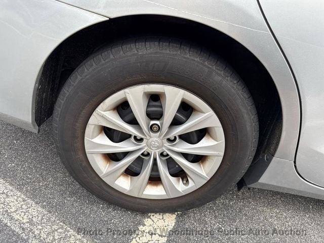 2016 Toyota Camry 4dr Sedan I4 Automatic LE - 22932599 - 28