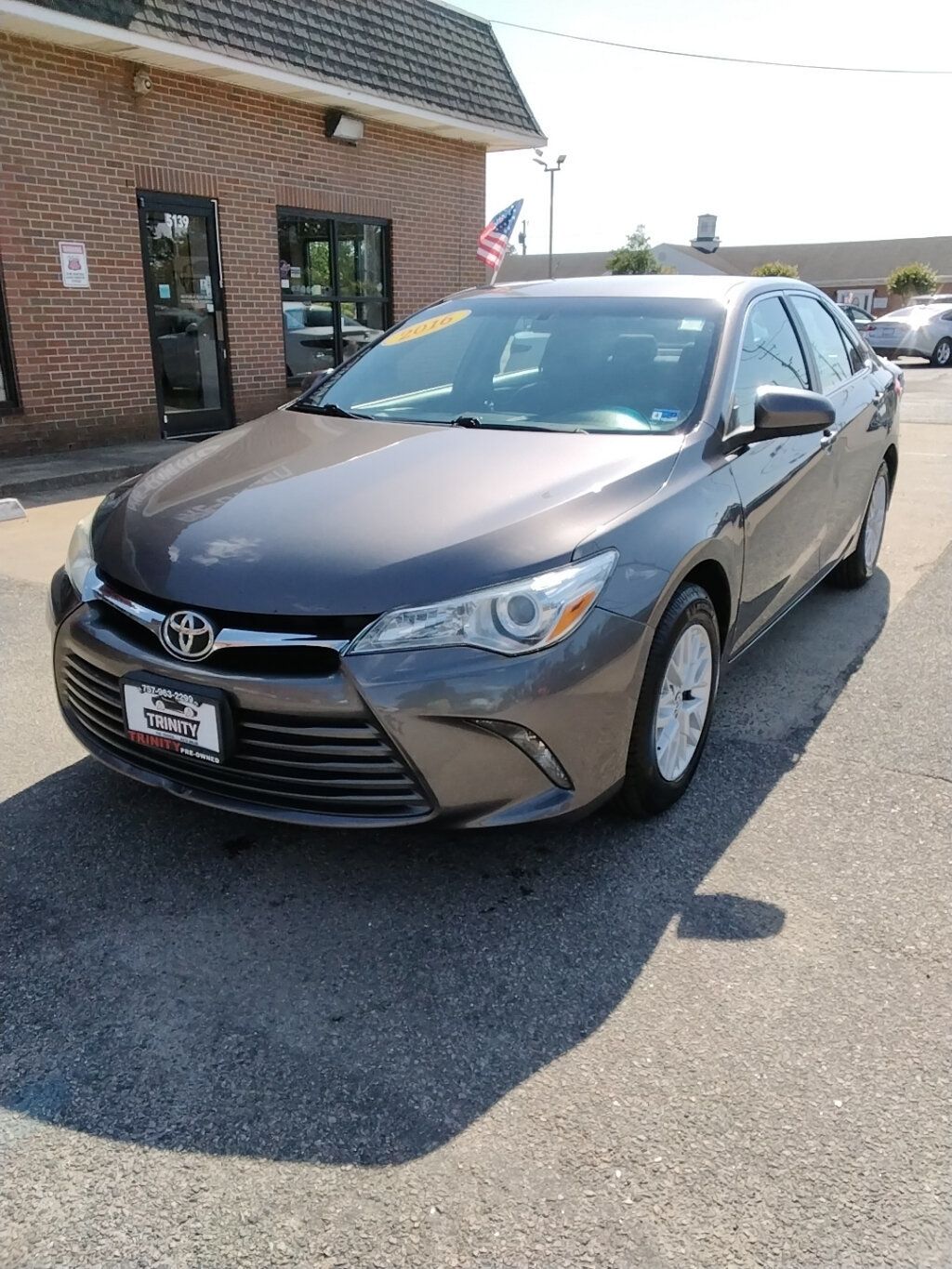 2016 Toyota Camry 4dr Sedan I4 Automatic LE - 23022622 | Video 1