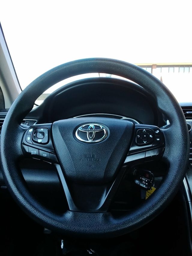 2016 Toyota Camry 4dr Sedan I4 Automatic LE - 23022622 - 12