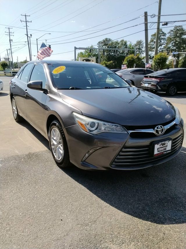 2016 Toyota Camry 4dr Sedan I4 Automatic LE - 23022622 - 4