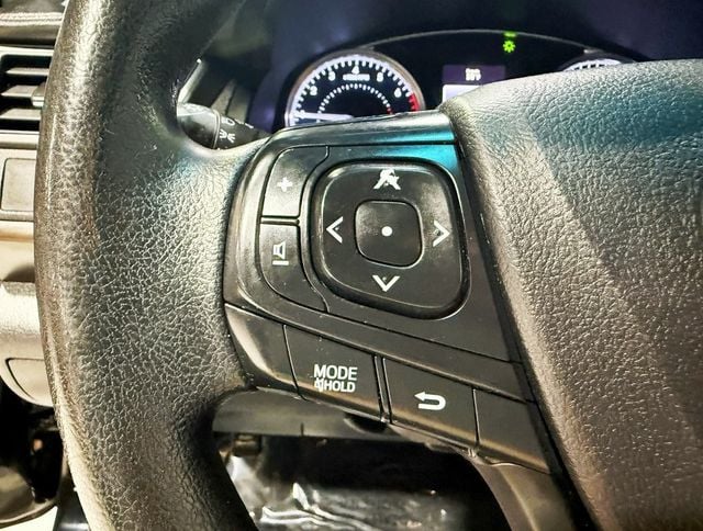 2016 Toyota Camry 4dr Sedan I4 Automatic LE - 22928489 - 12