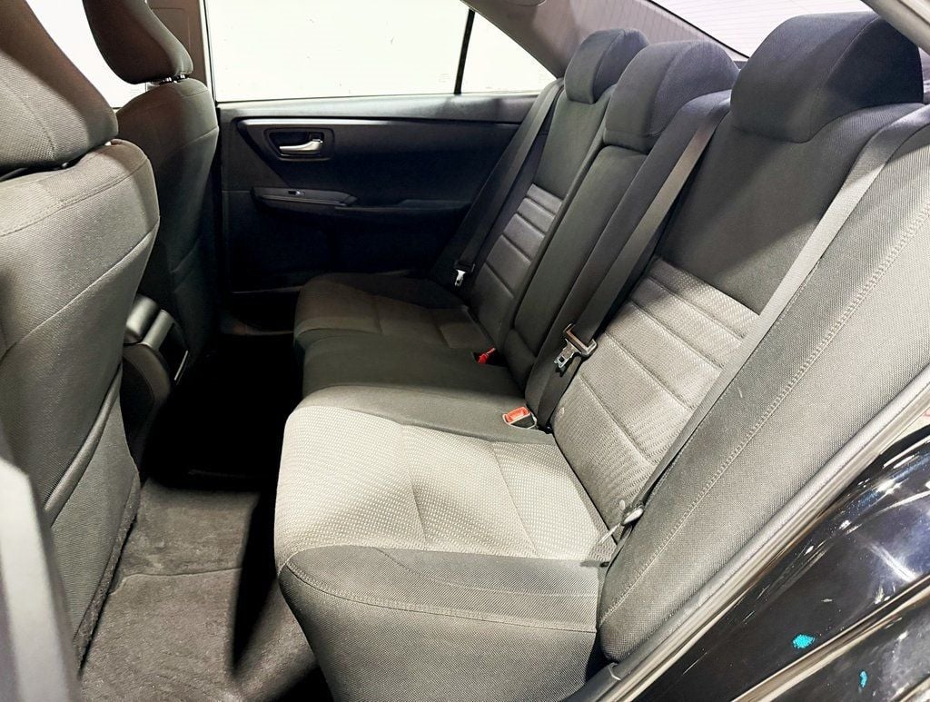 2016 Toyota Camry 4dr Sedan I4 Automatic LE - 22928489 - 28