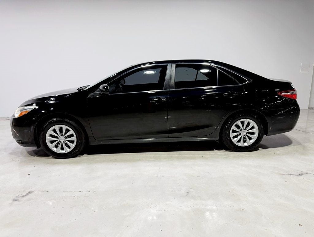 2016 Toyota Camry 4dr Sedan I4 Automatic LE - 22928489 - 3