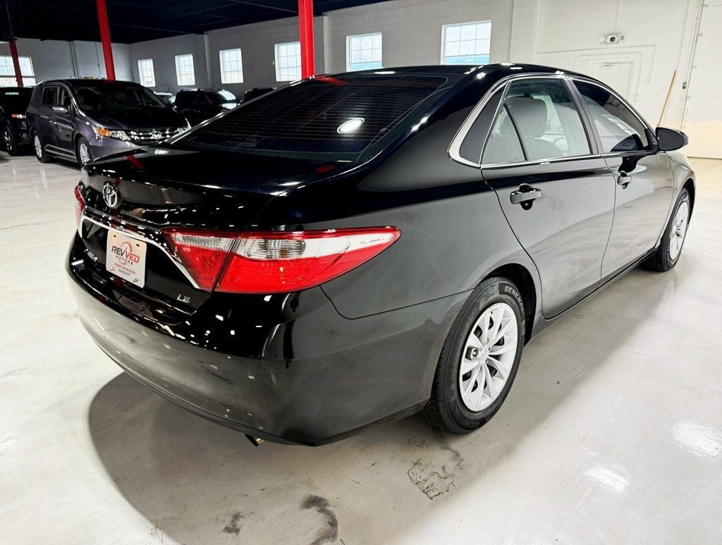 2016 Toyota Camry 4dr Sedan I4 Automatic LE - 22928489 - 6