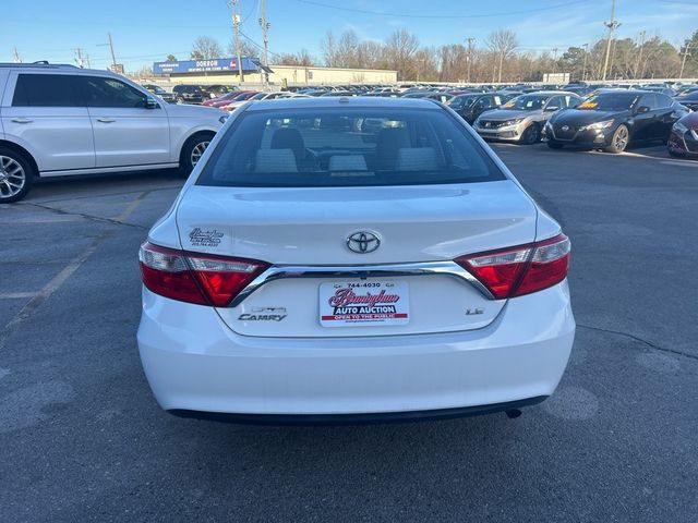 2016 Toyota Camry 4dr Sedan I4 Automatic LE - 22965478 - 4