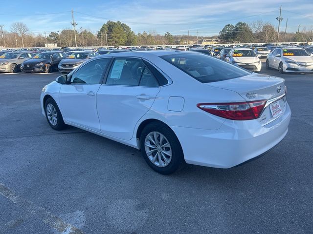 2016 Toyota Camry 4dr Sedan I4 Automatic LE - 22965478 - 5
