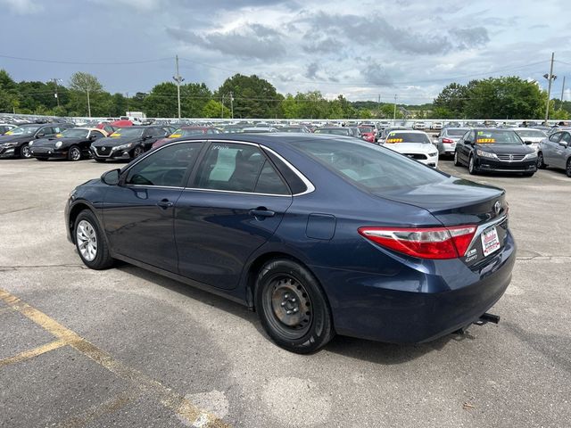 2016 Toyota Camry 4dr Sedan I4 Automatic LE - 23033956 - 5