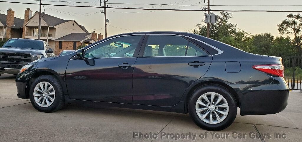 2016 Toyota Camry 4dr Sedan I4 Automatic LE - 22625915 - 15