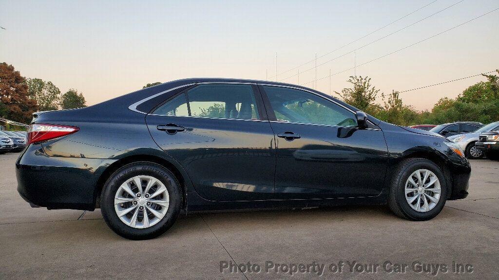 2016 Toyota Camry 4dr Sedan I4 Automatic LE - 22625915 - 8