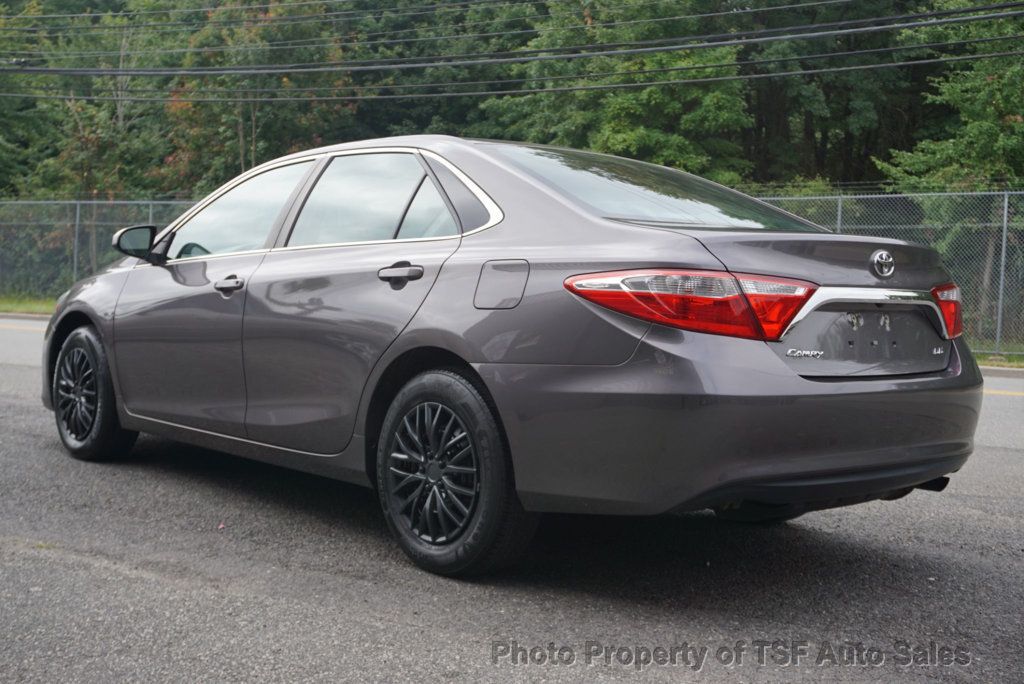 2016 Toyota Camry 4dr Sedan I4 Automatic LE - 22598519 - 4