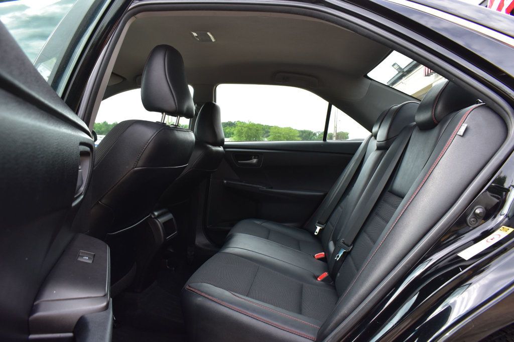 2016 Toyota Camry 4dr Sedan I4 Automatic SE - 23055551 - 18