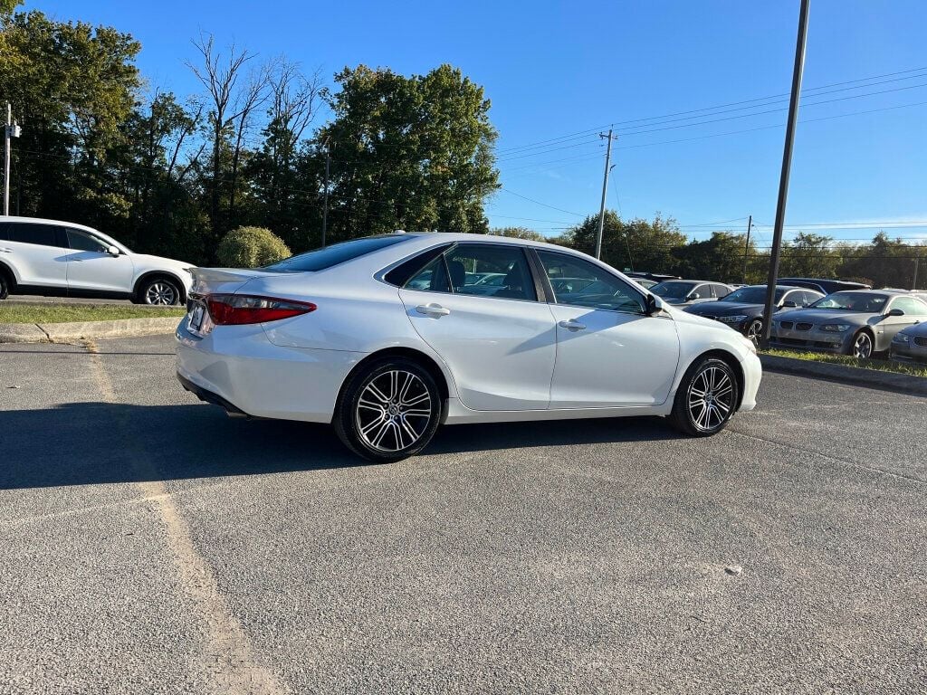 2016 Toyota Camry 4dr Sedan I4 Automatic SE - 22637402 - 5