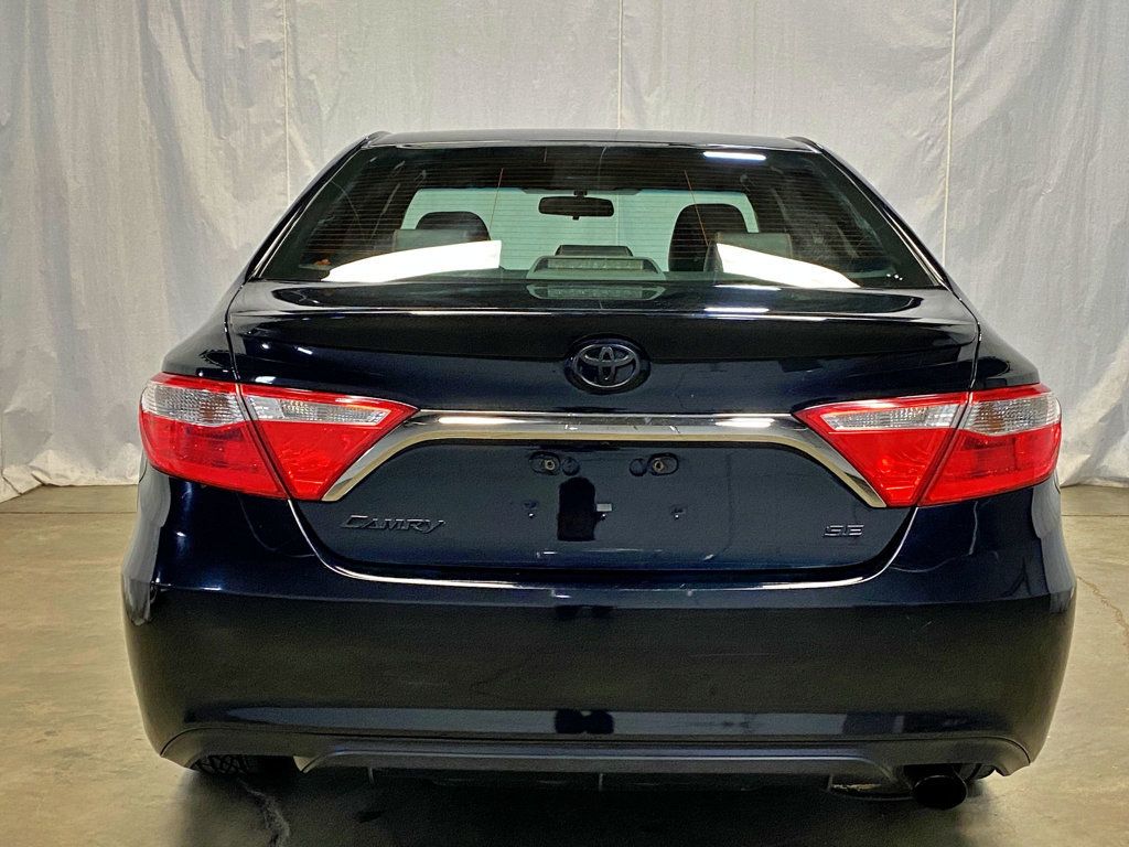 2016 Toyota Camry 4dr Sedan I4 Automatic SE - 23019309 - 3