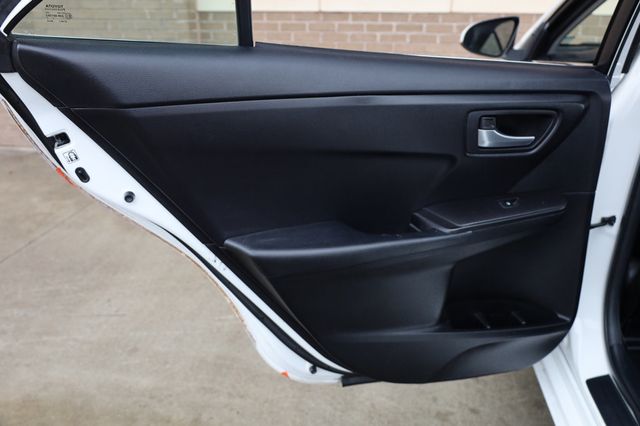2016 Toyota Camry 4dr Sedan I4 Automatic SE - 22970721 - 15