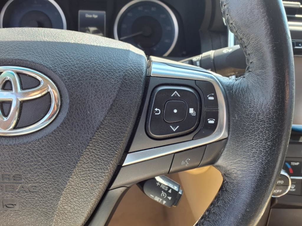 2016 Toyota Camry 4dr Sedan I4 Automatic XLE - 22869480 - 10