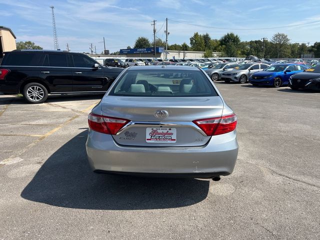 2016 Toyota Camry 4dr Sedan I4 Automatic XLE - 23085753 - 4