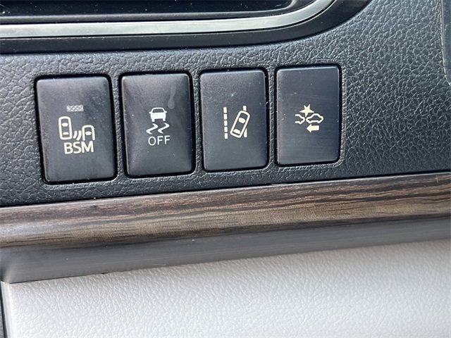 2016 Toyota Camry 4dr Sedan I4 Automatic XLE - 22984860 - 20