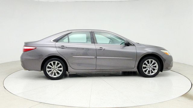 2016 Toyota Camry 4dr Sedan I4 Automatic XLE - 22948574 - 3