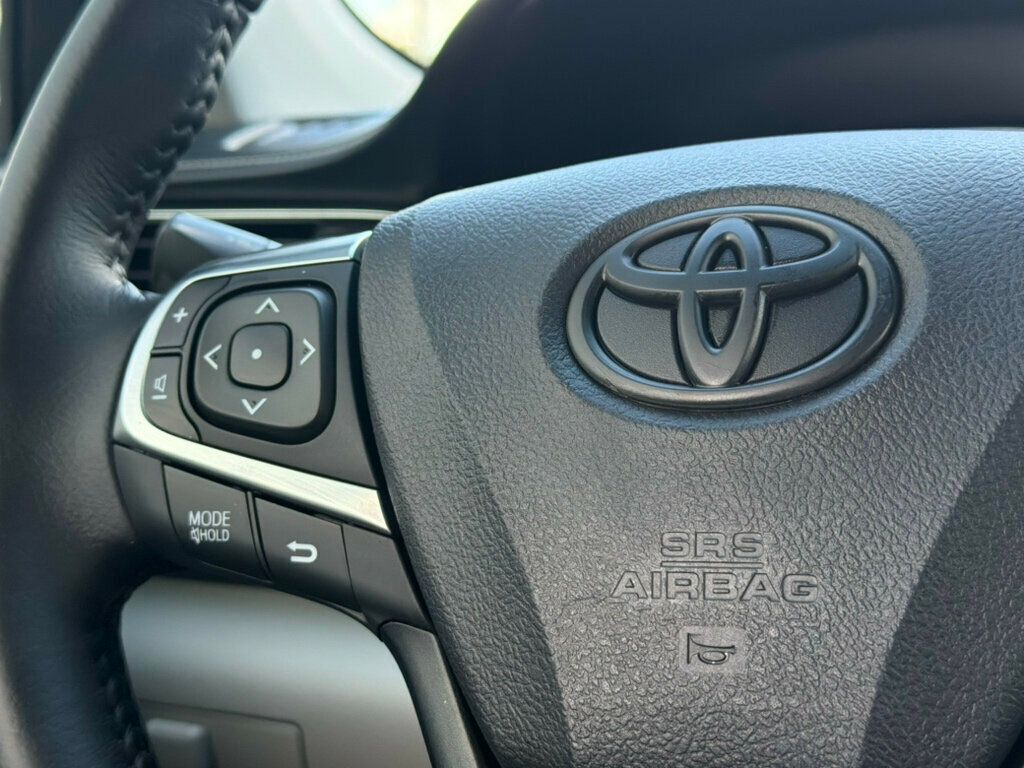 2016 Toyota Camry 4dr Sedan I4 Automatic XLE - 23042706 - 28