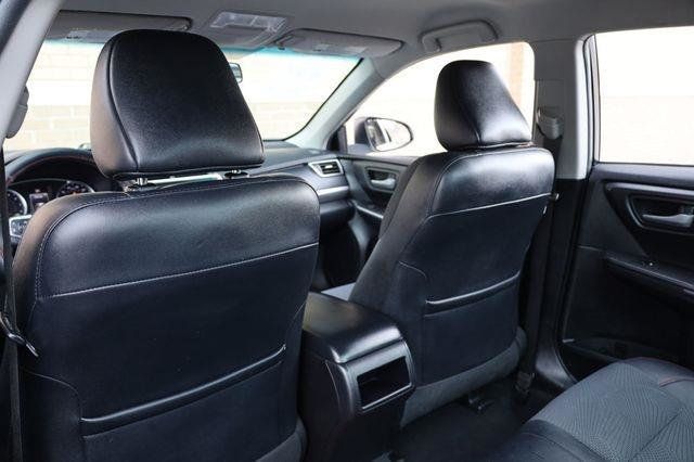 2016 Toyota Camry SE - 23017373 - 16