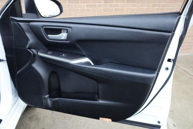 2016 Toyota Camry SE - 23017373 - 21