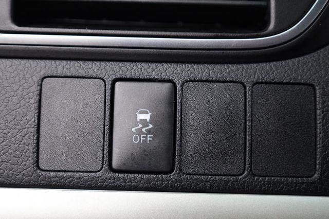 2016 Toyota Camry SE - 23017373 - 41