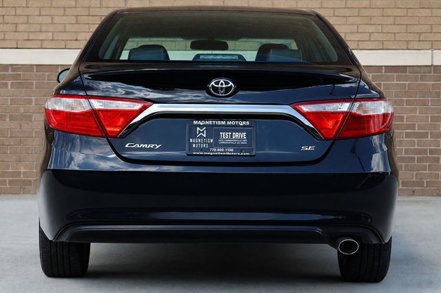 2016 Toyota Camry SE - 23075498 - 9