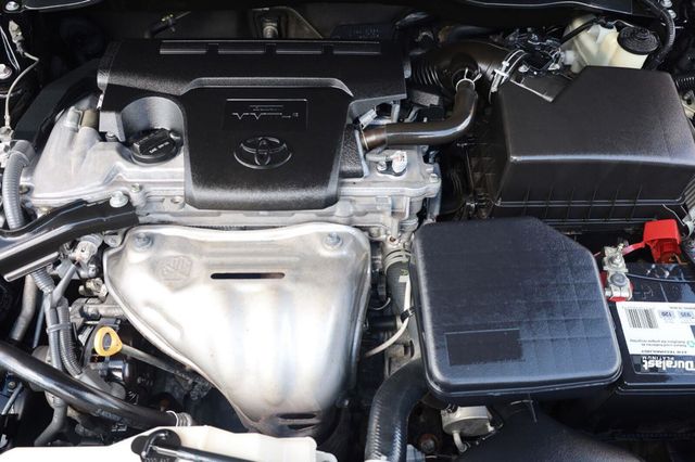 2016 Toyota Camry SE - 23075498 - 12