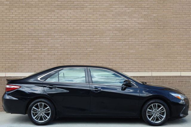 2016 Toyota Camry SE - 23075498 - 1
