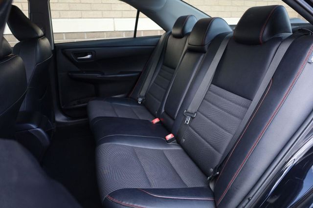 2016 Toyota Camry SE - 23075498 - 20