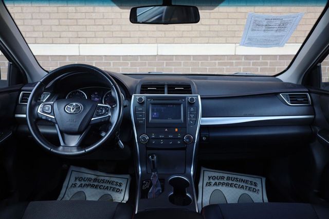 2016 Toyota Camry SE - 23075498 - 28