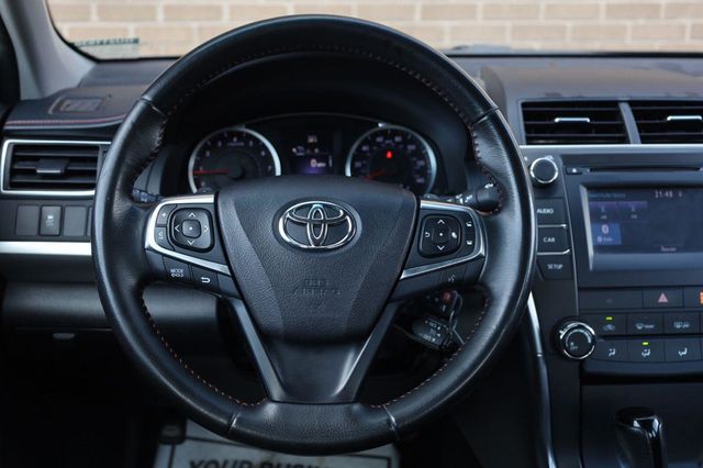 2016 Toyota Camry SE - 23075498 - 29