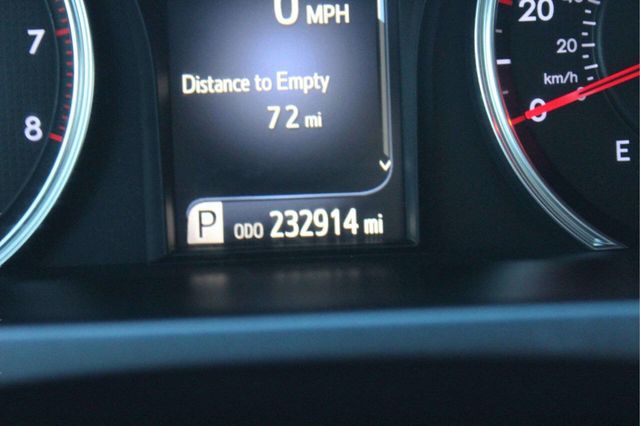 2016 Toyota Camry SE 4dr Sedan - 23029177 - 8