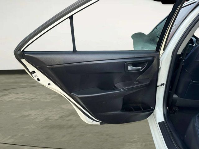 2016 Toyota Camry SE 4dr Sedan - 23000583 - 11