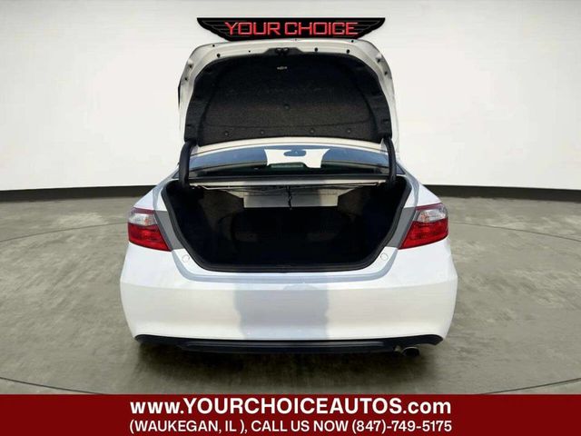 2016 Toyota Camry SE 4dr Sedan - 23000583 - 12