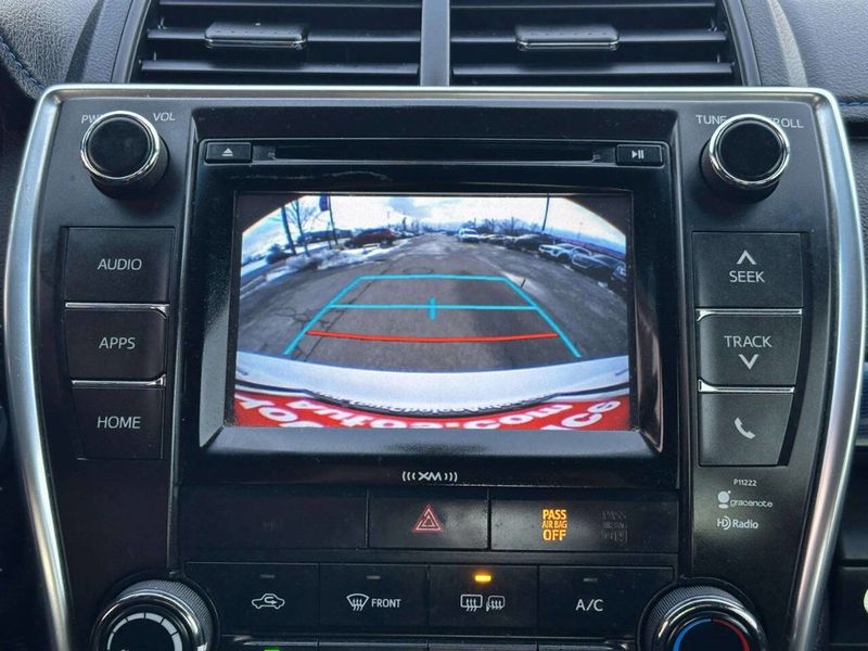 2016 Toyota Camry SE 4dr Sedan - 23000583 - 29