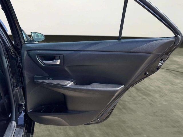 2016 Toyota Camry SE 4dr Sedan - 23001189 - 15