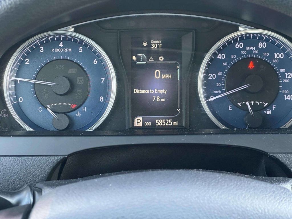 2016 Toyota Camry SE 4dr Sedan - 23001189 - 24