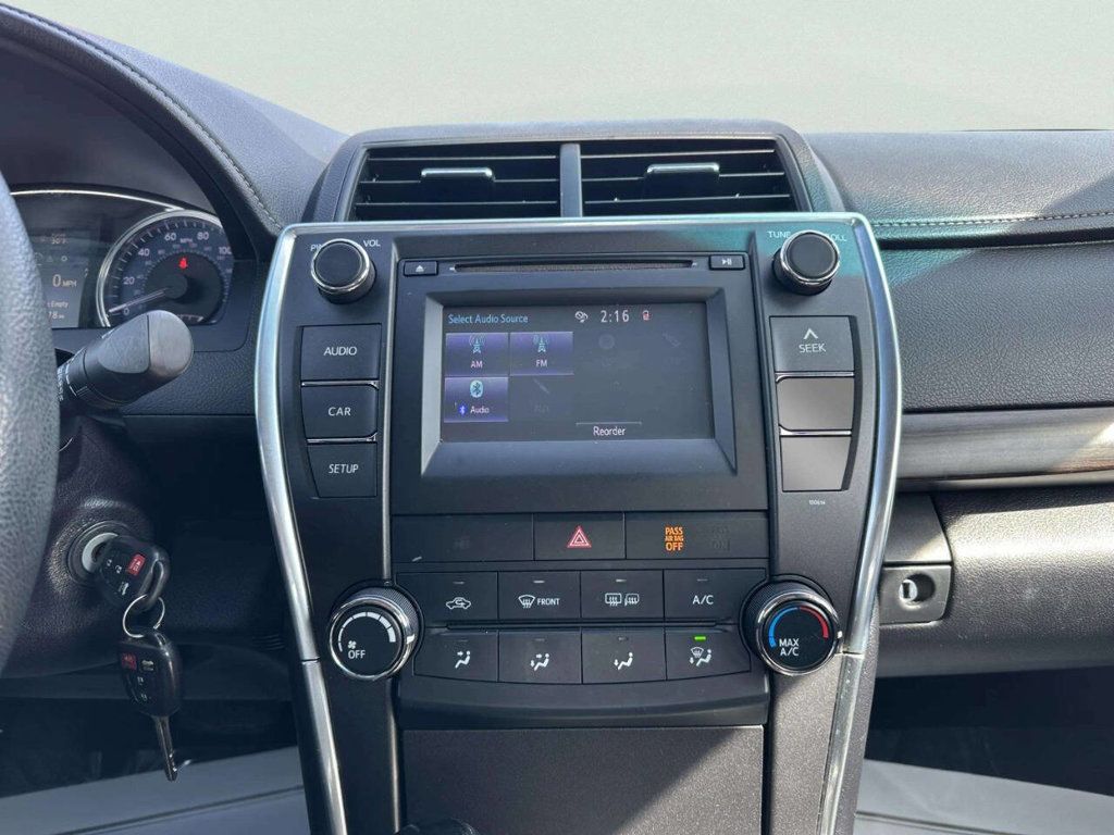 2016 Toyota Camry SE 4dr Sedan - 23001189 - 25