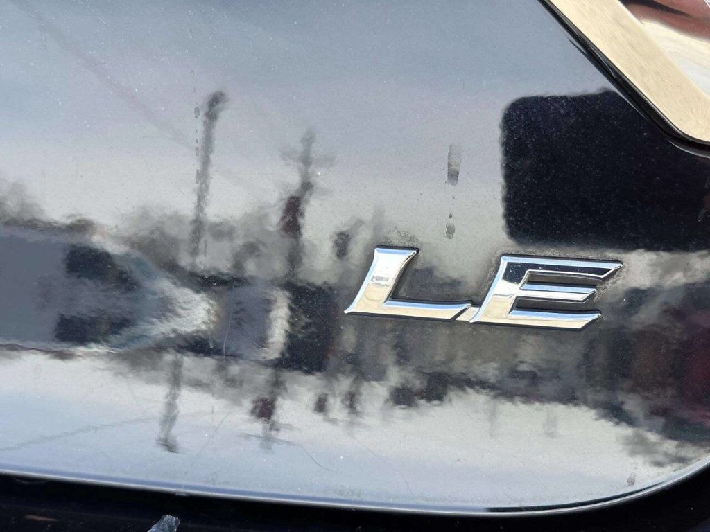 2016 Toyota Camry SE 4dr Sedan - 23001189 - 32