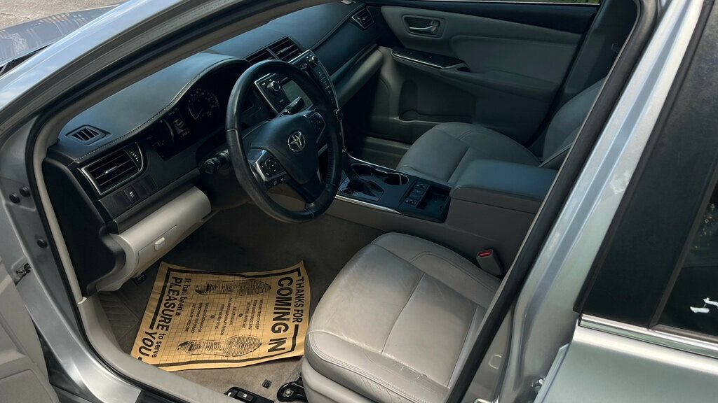 2016 Toyota Camry Hybrid - 22836624 - 12