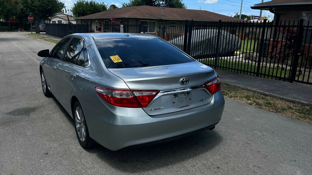 2016 Toyota Camry Hybrid - 22836624 - 3