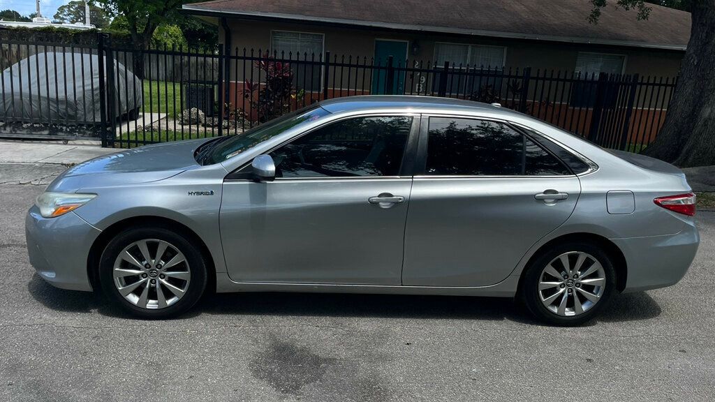 2016 Toyota Camry Hybrid - 22836624 - 4