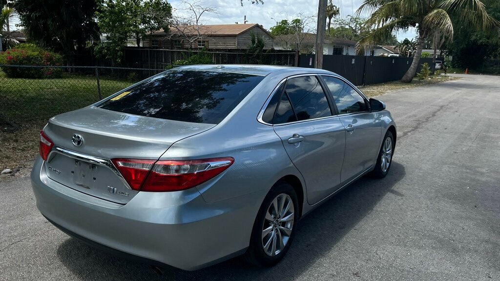 2016 Toyota Camry Hybrid - 22836624 - 7