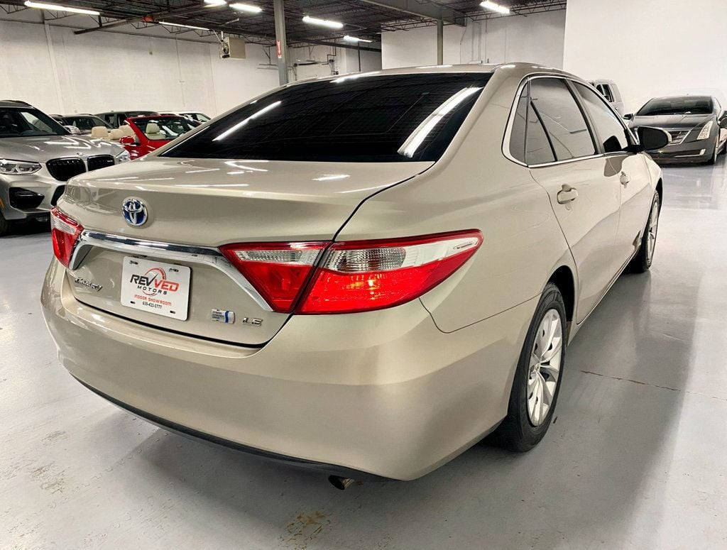 2016 Toyota Camry Hybrid 4dr Sedan LE - 22654332 - 5